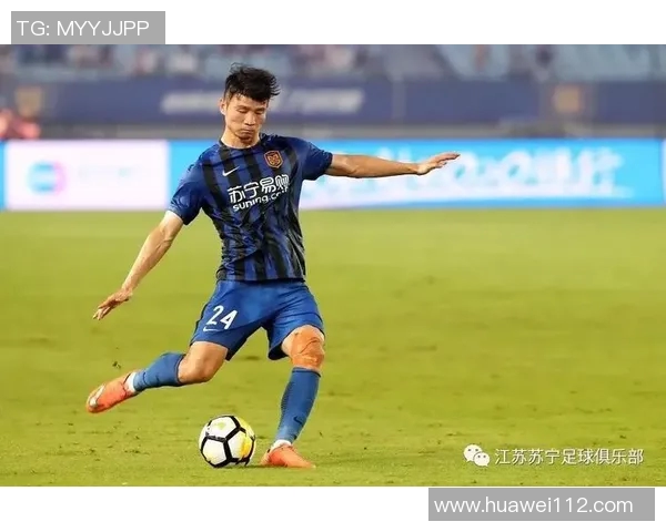 足球球星因锁骨骨折遭遇重大伤情，复出之路充满挑战与期待